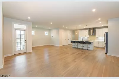 24 Willow Ln #24, Parsippany, NJ 07054 - Photo 5