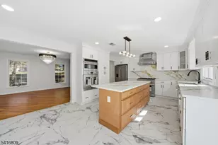 41 Musiker Ave, Randolph Township, NJ 07869 - Photo 9