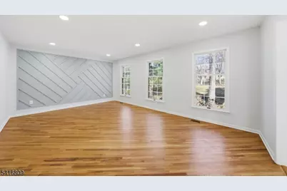 41 Musiker Ave, Randolph Township, NJ 07869 - Photo 5