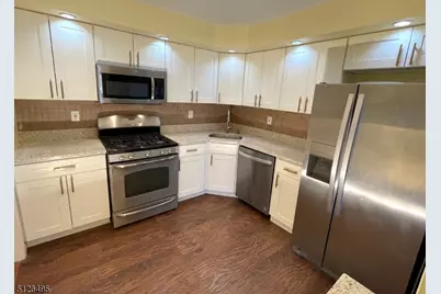 210 Irving Pl, Bernards Township, NJ 07920 - Photo 3