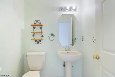 60 Hickory Way, Mount Arlington, NJ 07856 - Photo 13