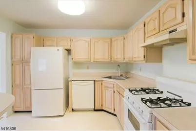 60 Hickory Way, Mount Arlington, NJ 07856 - Photo 11