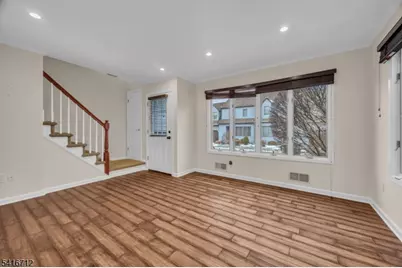 8 Village Park Ct #8, Scotch Plains Township, NJ 07076 - Photo 3