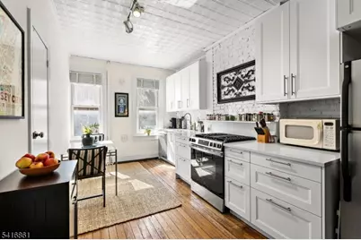 351 8th St #1R, Jersey City, NJ 07302 - Photo 1