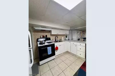 188 Palisade Ave, Cliffside Park, NJ 07010 - Photo 3