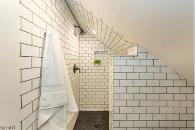 30 Wellesley Rd, Montclair, NJ 07043 - Photo 35