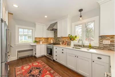 30 Wellesley Rd, Montclair, NJ 07043 - Photo 17