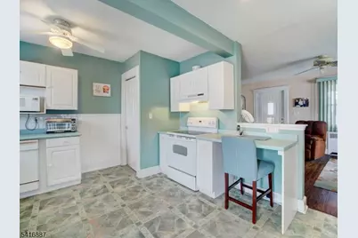 113 S Michigan Ave, Kenilworth, NJ 07033 - Photo 11