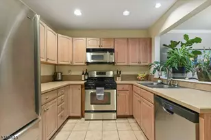 26 Mews Ln, South Orange, NJ 07079 - Photo 13