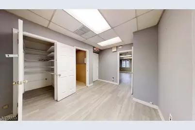 936 Stuyvesant Ave, Union Township, NJ 07083 - Photo 7