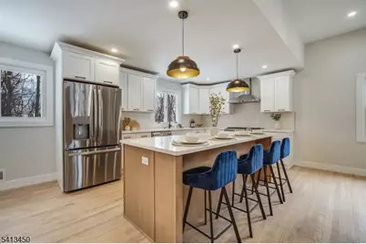 27 Hunterdon Blvd, Berkeley Heights Township, NJ 07974 - Photo 9