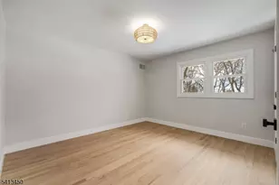 27 Hunterdon Blvd, Berkeley Heights Township, NJ 07974 - Photo 15