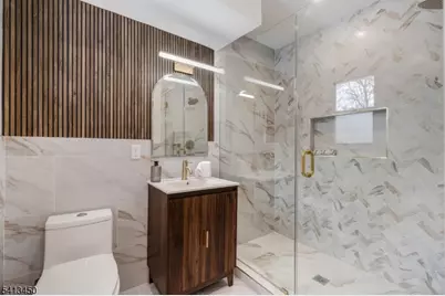 27 Hunterdon Blvd, Berkeley Heights Township, NJ 07974 - Photo 17