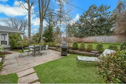 25 Dogwood Dr, Summit, NJ 07901 - Photo 33