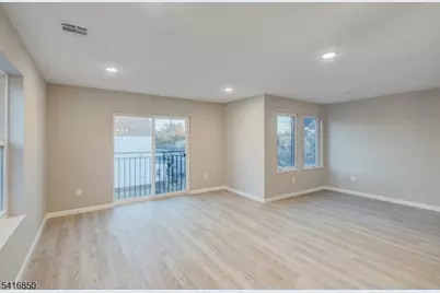 1081 18th Ave, Newark, NJ 07106 - Photo 7