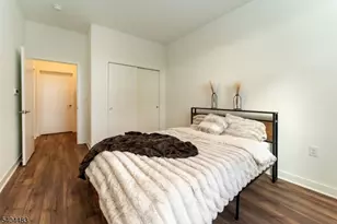 18 W Main St, Bound Brook, NJ 08805 - Photo 9