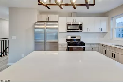 581 Bergen St, Newark, NJ 07108 - Photo 11