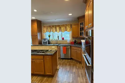 521 Pleasant Valley Way, West Orange Township, NJ 07052 - Photo 5