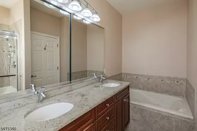 10 Independence Ct, Franklin Township, NJ 08873 - Photo 21