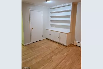 653 New York Ave, Lyndhurst Township, NJ 07071 - Photo 3