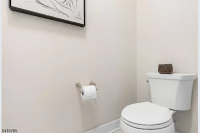 4 Aspen Dr, Cedar Grove, NJ 07009 - Photo 9