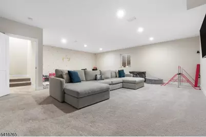 4 Aspen Dr, Cedar Grove, NJ 07009 - Photo 23