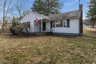 49 Valley Rd, Hampton Boro, NJ 08827 - Photo 3