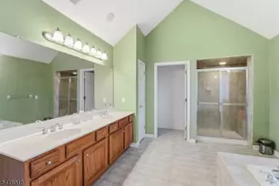 3 Cole Ct, Raritan Township, NJ 08822 - Photo 33