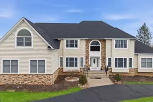 3 Cole Ct, Raritan Township, NJ 08822 - Photo 1