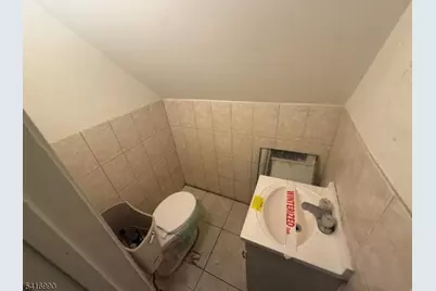 681 W 3rd St, Plainfield, NJ 07060 - Photo 17