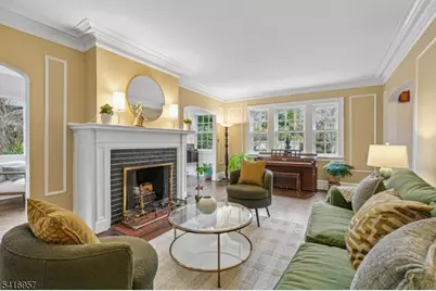 391 Up Mountain Avenue, Montclair, NJ 07043 - Photo 3