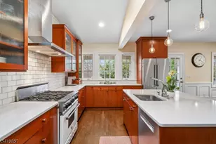 391 Up Mountain Ave, Montclair, NJ 07043 - Photo 17