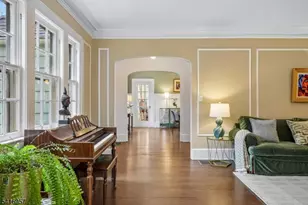 391 Up Mountain Ave, Montclair, NJ 07043 - Photo 7