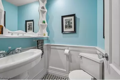 391 Up Mountain Avenue, Montclair, NJ 07043 - Photo 19