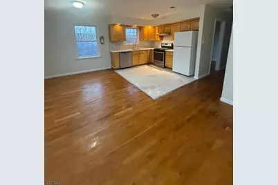 335-345 Broadway (Private Road) #2, Elizabeth, NJ 07206 - Photo 3