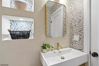 14 Marion Rd, Montclair, NJ 07043 - Photo 15