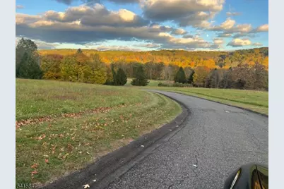 37 Branch Rd, Peapack Gladstone Boro, NJ 07931 - Photo 5