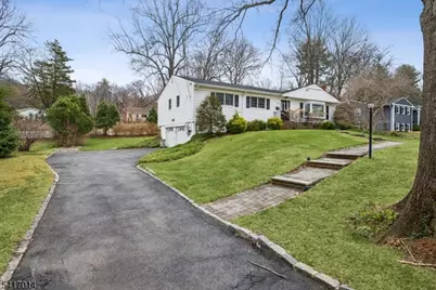 39 Gallinson Dr, Berkeley Heights Township, NJ 07974 - Photo 31