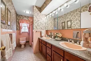 39 Gallinson Dr, Berkeley Heights Township, NJ 07974 - Photo 23