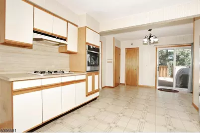 128 9th Ave, Hawthorne, NJ 07506 - Photo 11