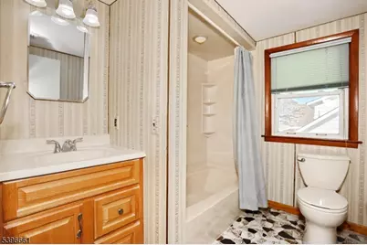 128 9th Ave, Hawthorne, NJ 07506 - Photo 19