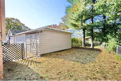 128 9th Ave, Hawthorne, NJ 07506 - Photo 23