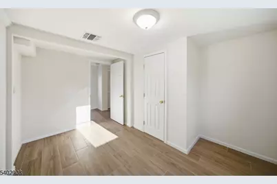 75 Lakeview Ter, Oakland, NJ 07436 - Photo 7