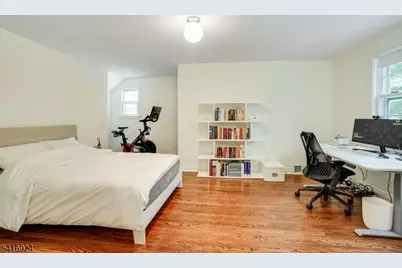 304 Forest Dr, Millburn, NJ 07078 - Photo 15