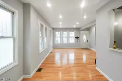 71 Knapp Ave, Clifton, NJ 07011 - Photo 3