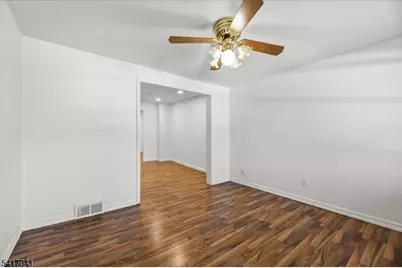 270-270A Sitgreaves St, Phillipsburg, NJ 08865 - Photo 3