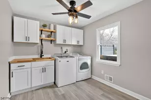 100 Knickerbocker Dr, Montgomery Township, NJ 08502 - Photo 17