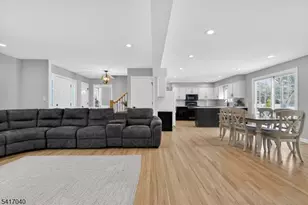 100 Knickerbocker Dr, Montgomery Township, NJ 08502 - Photo 7