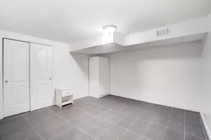 17 Thelma Ct, Woodbridge Township, NJ 07067 - Photo 17