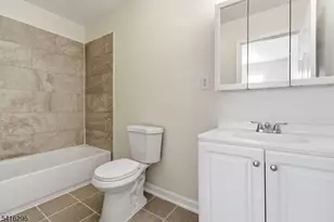182 Norwood St, Newark, NJ 07106 - Photo 27